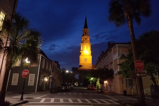 Charleston's Pleasing Terrors Night-Time Walking Ghost Tour - What Makes This Ghost Tour Stand Out