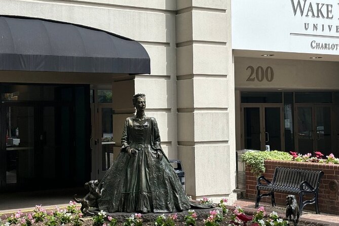 Charlotte:Historical Southern Elegance Guided Tour by Vintage Car - Highlights of the Key Stops