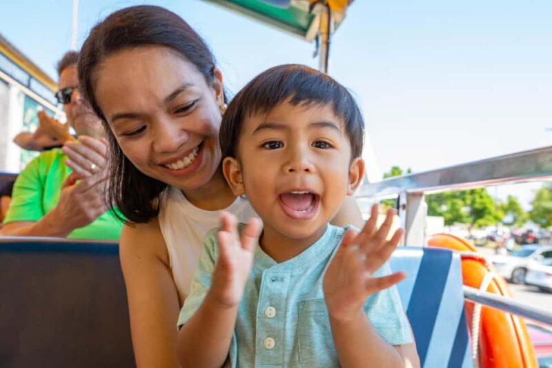 Charlottetown: Harbour Hopper Tour - The Thrilling Harbor Splash