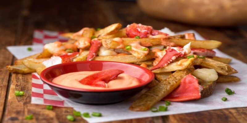 Charlottetown: Small Group Food Walking Tour - Pass Landmarks: St. Dunstan’s Basilica, Province House, and Confederation Centre of the Arts