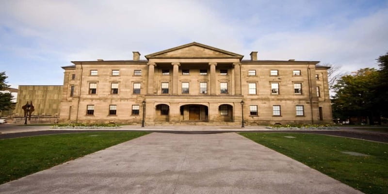 Charlottetown: Small Group Food Walking Tour - Sweet Ending with Ice Cream and Scenic Farewell