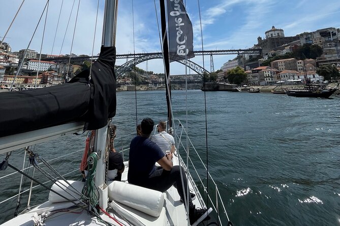 Charming tour of the Douro on a shared sailboat for up to 8 people - What Makes This Tour Stand Out