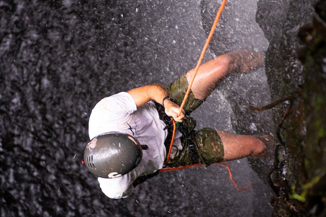 Chasing Waterfalls:Wild Hawaii Rappelling - The Return Journey and Post-Adventure Relaxation
