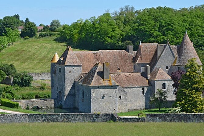 Château de Buranlure 1000 Years of History Heritage and Oenology - How the Tour Compares to Other Loire Valley Experiences