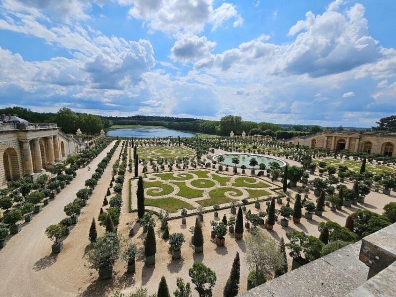 Chateau de Fontainebleau & Chateau de Versailles - Return to Paris and Drop-off Locations
