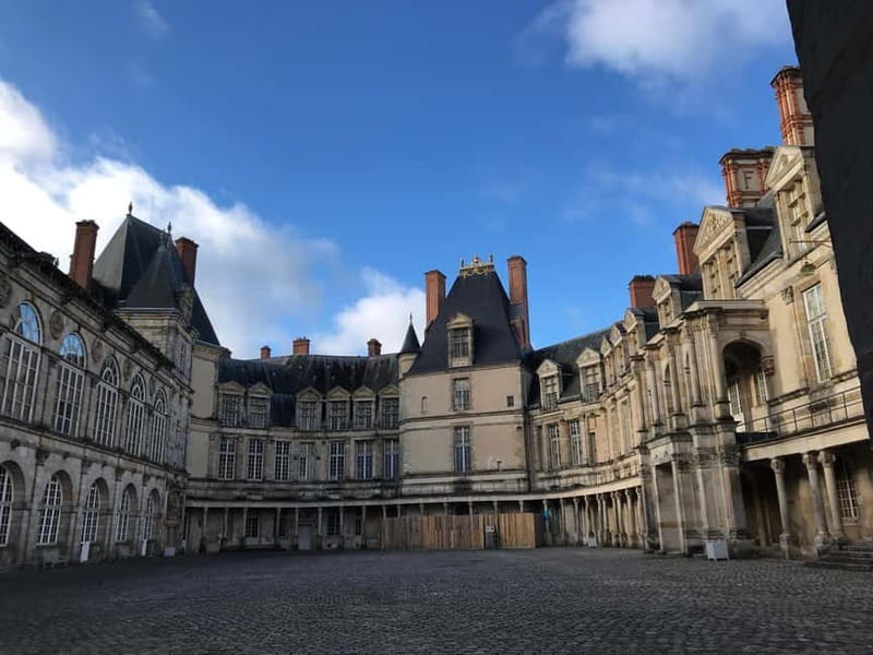 Château Fontainebleau English Guided Tour Max 6 participants - Inside the Castle: Main Highlights and Artworks
