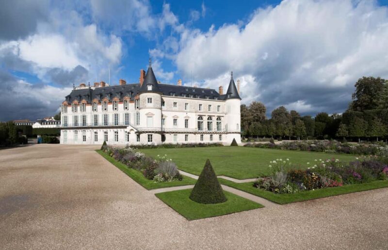Chateau of Rambouillet entrance ticket - Access, Opening Hours, and Practical Tips