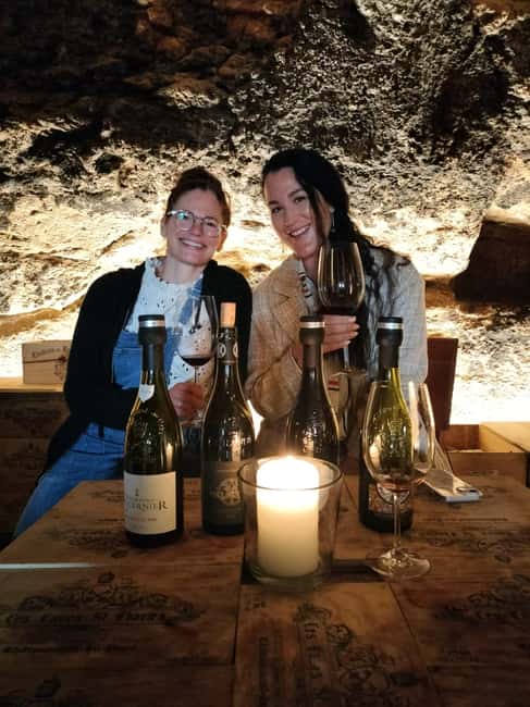 Châteauneuf-du-Pape: Exclusive Private Tour for Connoisseurs - Lunch and Leisure in the Picturesque Village