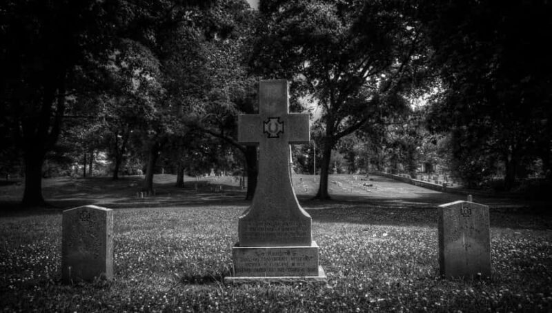 Chattanooga: A Spooky and Family-Friendly Walking Tour - Family-Friendly Approach with a Slight Caution