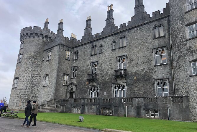 Chauffeur Driven Tour of Beautiful County Wicklow - Scenic Drive Along the Coast to Killiney Hill Viewpoint