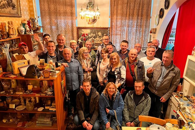 ''Cheers on wheels''- Vodka tasting tour by Retro Bus - Key Points