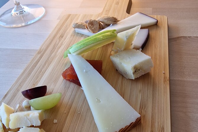 Cheese Tasting with Wine Pairing in Central Madrid - Key Points