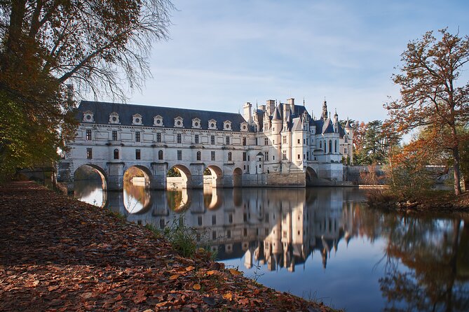 Chenonceau Castle guided half-day trip from Tours - The Iconic Château de Chenonceau and Its Renowned Architecture