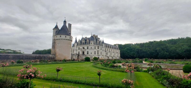 Chenonceau Castle: Private Guided Tour with Entry Ticket - The Benefits of a Private Guided Tour