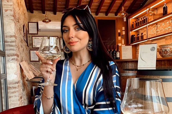 Chianti and San Gimignano - 2 Wineries with Pairing Lunch - What Makes This Tour Stand Out in Tuscany