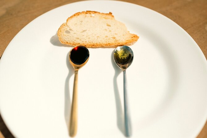 Chianti: Premium Wine, Olive Oil and Vinegar Tasting - Pricing and What’s Included