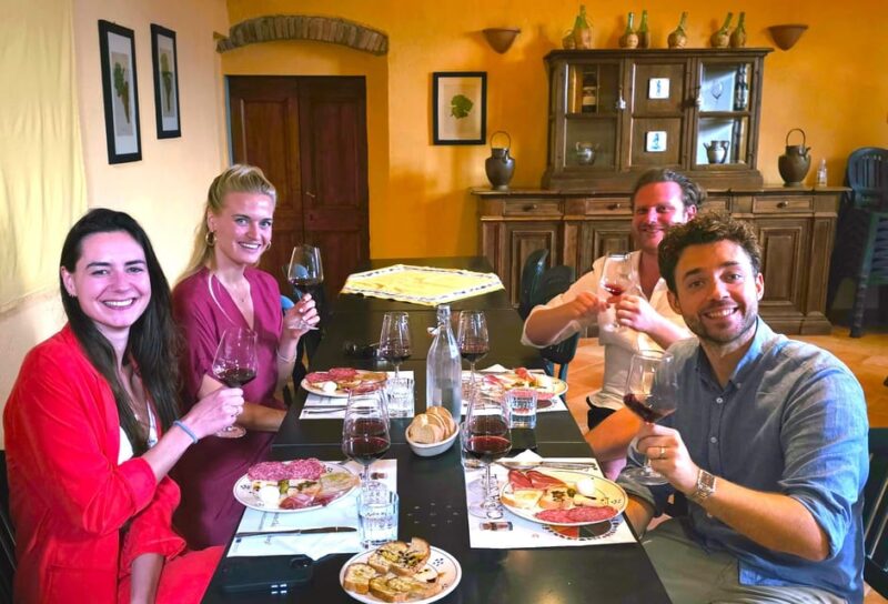 Chianti: Vineyard to Bottle Winery Visit with Tastings - Discover the Charm of Casa Solas Vineyard to Bottle Experience in Chianti