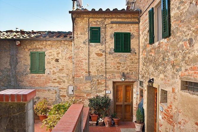 Chianti Wine and Vinci half day Small Group Tour from Lucca - Practical Details and Logistics