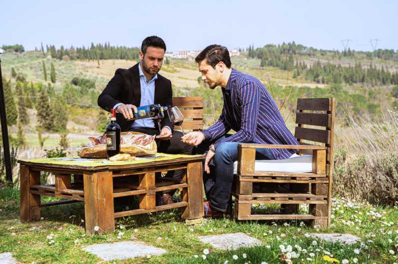 Chianti: Wine tasting paired with local delicacies - Tasting Two Iconic Chianti Wines