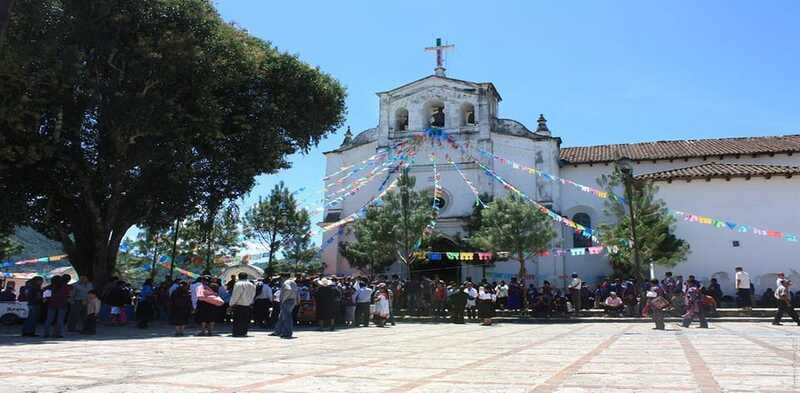 Chiapas: San Juan Chamula - Zinacantán - Chiapas: San Juan Chamula - Zinacantán, a Cultural Snapshot
