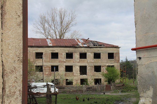 Chiatura. Soviet Past in the present. + Katskhi pillar - Expert Guidance and Engaging Stories