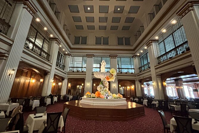 Chicago Architecture and True Crime History Tour - The Role of the Tour Guides and Their Expertise