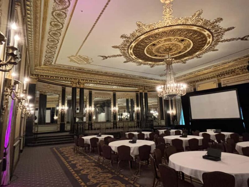 Chicago Architecture and True Crime Tour: Christmas Edition - Final Thoughts: A Must-Do for Curious Chicago Explorers