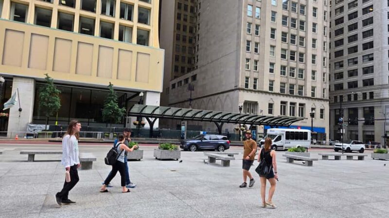 Chicago Architecture and True Crime Tour: Christmas Edition - Frequently Asked Questions