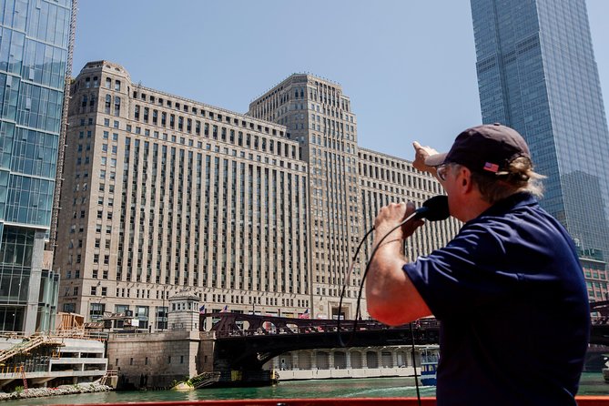 Chicago Architecture River Cruise - Guides: Knowledgeable and Engaging Storytellers