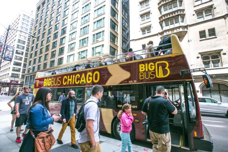 Chicago: Architecture River Tour and Hop-on Hop-off Bus Tour - Explore Chicago’s Architectural Gems and City Highlights in Two Days