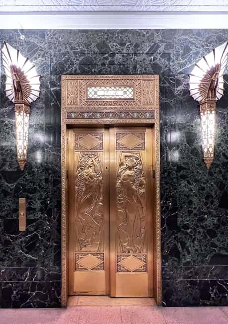Chicago: Art Deco Madness Walking Tour - Discover the Architectural Brilliance of the Roaring Twenties