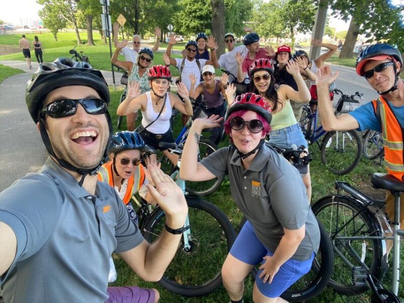 Chicago: Bikes, Bites, and Brews Biking Tour - Chicago: Bikes, Bites, and Brews - A Foodie and Sightseeing Adventure