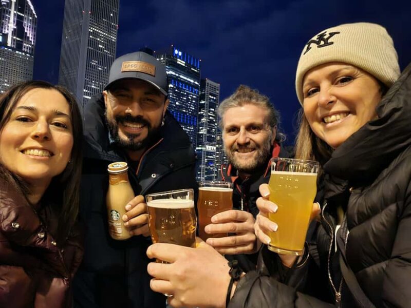 Chicago City Tour in Spanish - Exploring Chicago’s Most Famous Landmark: Cloud Gate (The Bean)