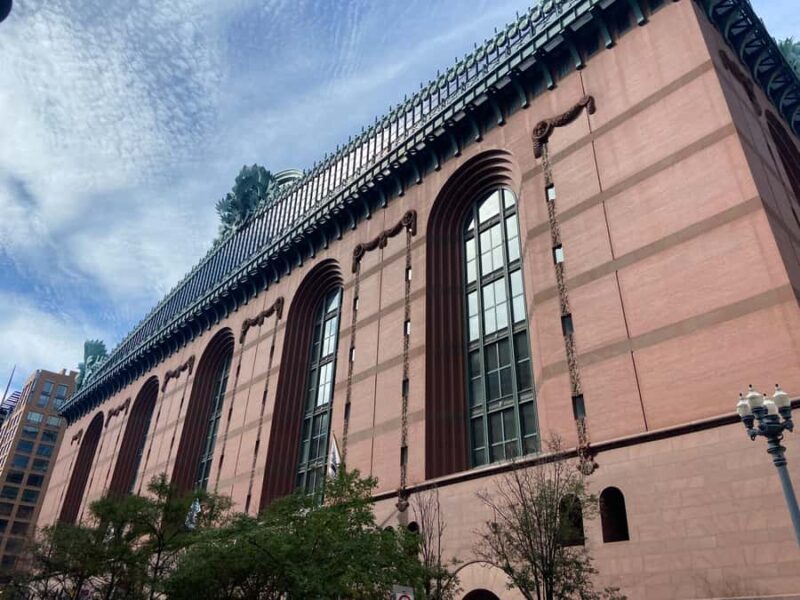 Chicago: Crime and Movies Walking Tour - Discover Chicago’s Gangster Secrets and Film Fame in Just 2 Hours