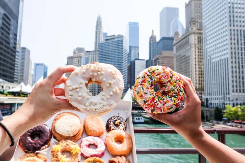 Chicago: Discover the City's Most Delicious Donuts With Us - The Tour Guides: Knowledgeable and Entertaining