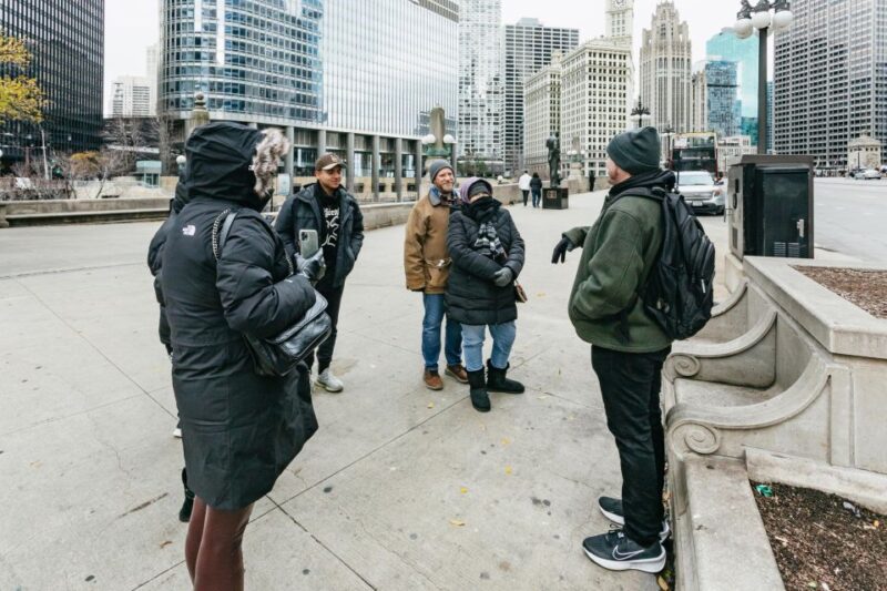 Chicago: Gangsters and Ghosts Guided Walking Tour - Uncover Chicago’s Gangster Past at Key Landmarks