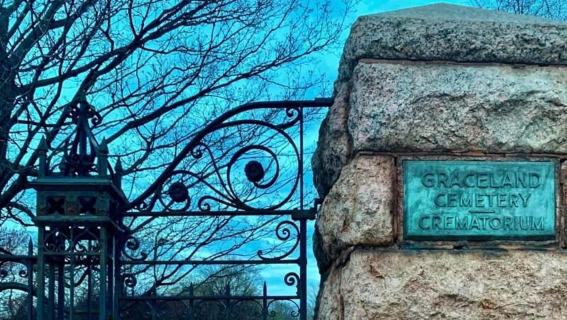 Chicago: Graceland Cemetery Guided Walking Tour - Visiting the Tombs of Chicago’s Power Players