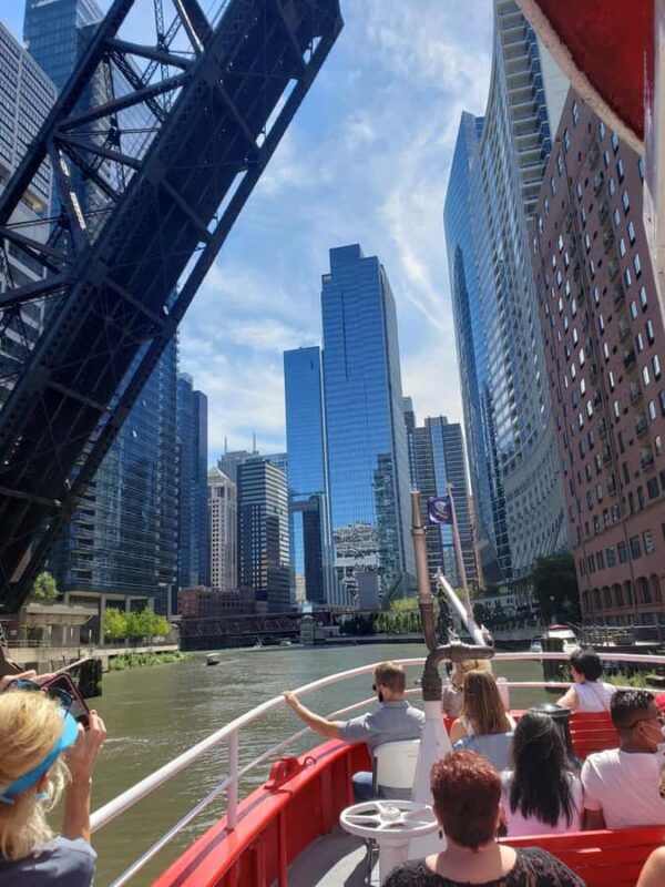 Chicago: Historical Lake and River Fireboat Cruise - Visiting the Floating Firefighting Museum