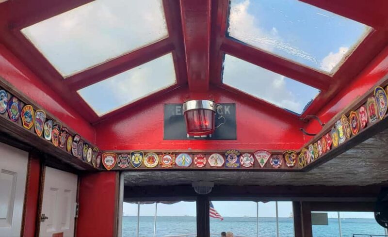 Chicago: Historical Lake and River Fireboat Cruise - The Experience of the Guides and the Vessel