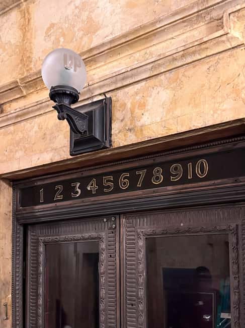 Chicago: Inside Walking Tour Of Fine Arts Building - Discovering the Historic Origins of the Fine Arts Building