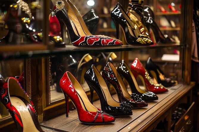 Chicago Local Fashion Designers Shopping Tour with a Stylist - Roscoe Village: The Starting Point for Style Advice and Boutique Discovery