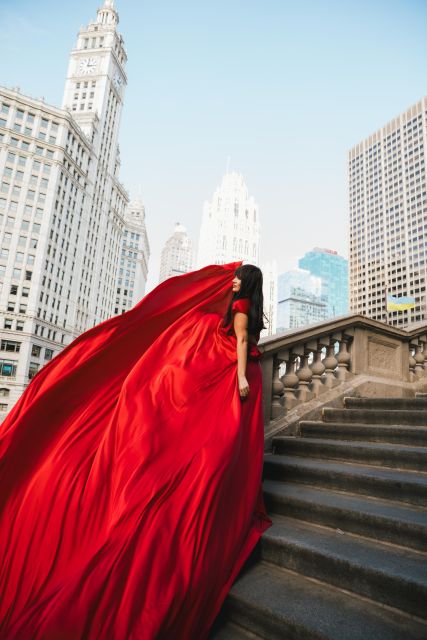 Chicago Luxury Flying Dress Photoshoot - Practical Details: Meeting Point, Duration, and Group Size