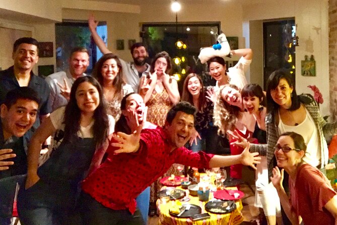 CHICAGo MUSt Do Hidden GEm SPEAKeasy's - Third Stop: Landmark Funky Cocktail Bar with Live Music