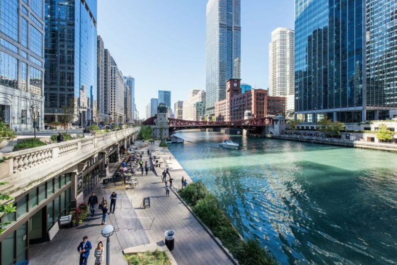 Chicago: Must See Chicago 90 minute Walking Tour - The Route: From Downtown to Millennium Park