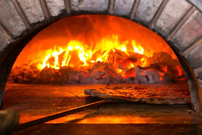 Chicago Pizza Tour - Coalfire’s Coal-Fired Pizzas Near United Center