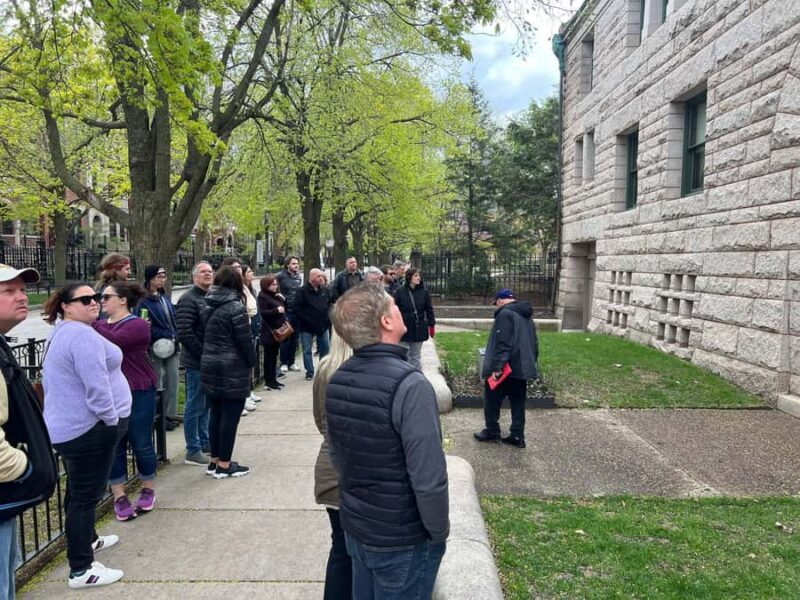 Chicago: Prairie Avenue Ghost Hunt - Discover the Haunted Prairie Avenue Historic District in Chicago