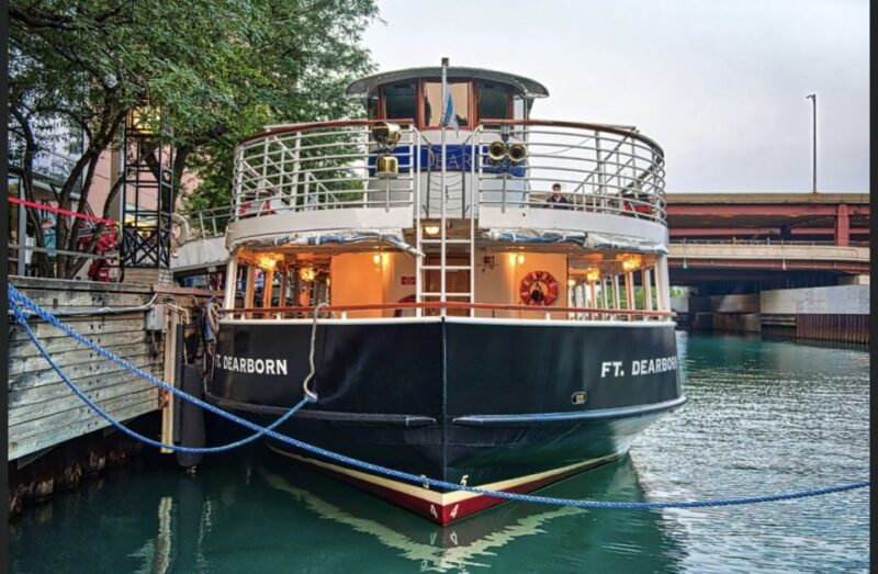 Chicago River: 1.5-Hour Guided Architecture Riverboat Tour - Explore Chicago’s Architectural Marvels on the Chicago River