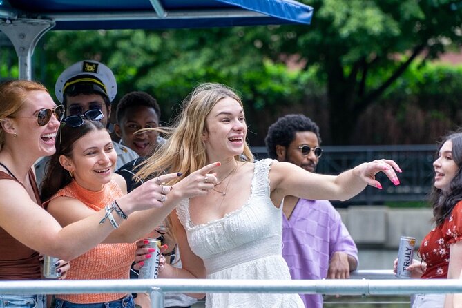 Chicago River Guided History Tour - Transition from Industrial to Residential Metropolis