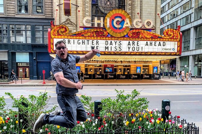 Chicago Riverwalk Architecture Walking Tour and Discover Skyline - Practical Logistics and Group Size