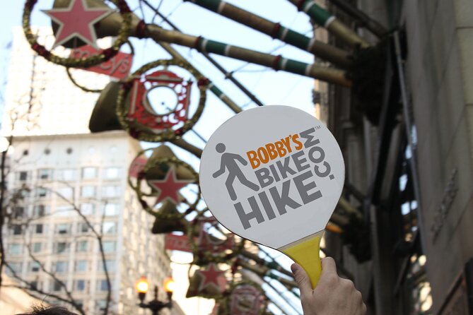 Chicago Seasonal Stroll Walking Tour of Holiday Attractions - Practicalities and Accessibility